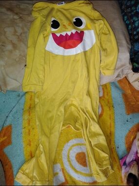 PatPat Yellow Pink Fong Baby Shark Long-Sleeve Romper